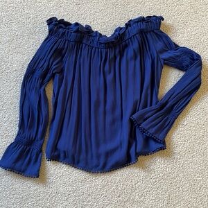 Buffalo 🦬 off-shoulder shirt w/straps too!